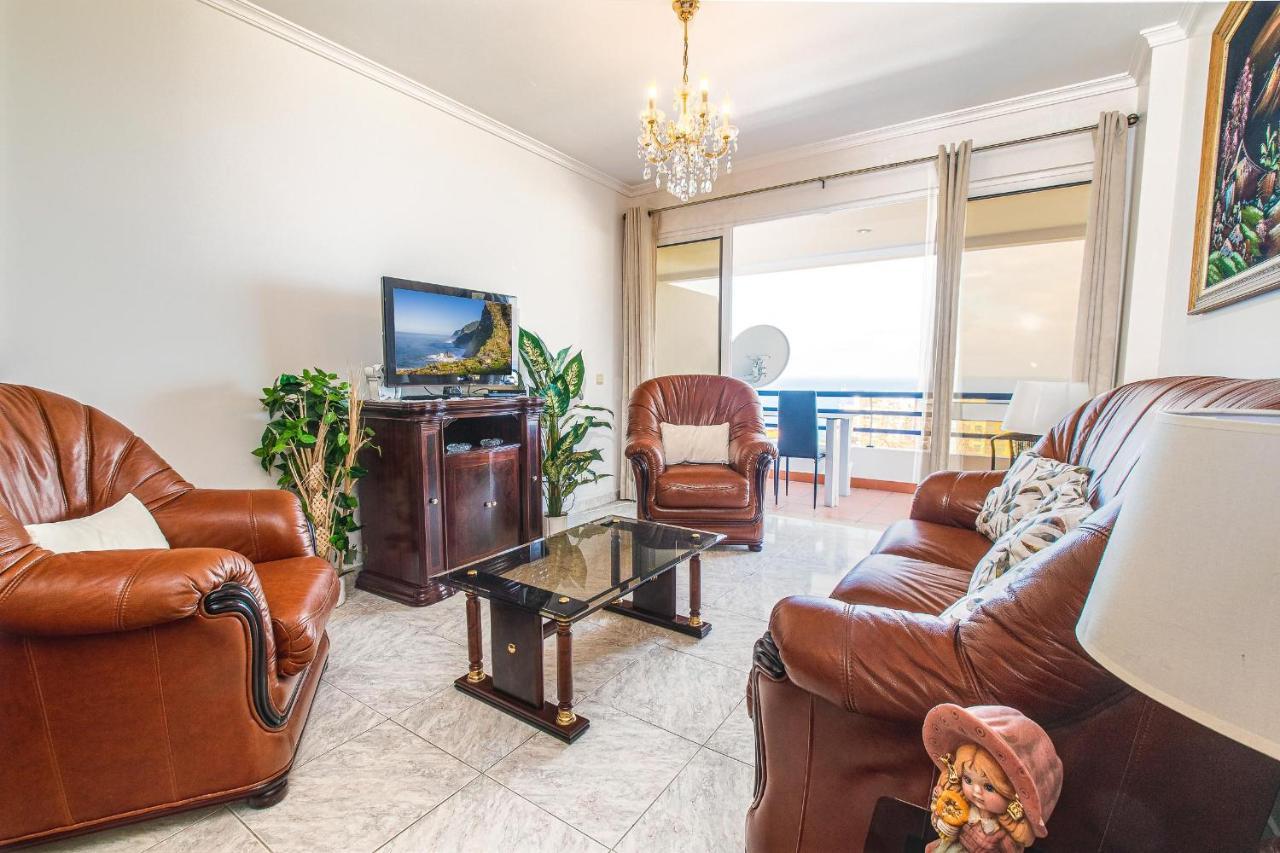 Sea And Sunset View Apartment In Funchal Luaran gambar