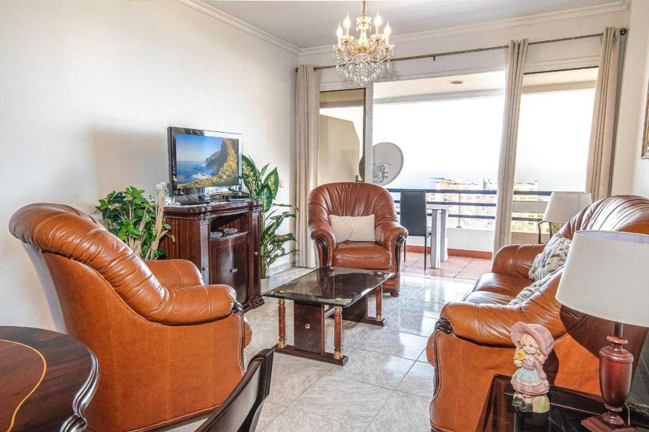 Sea And Sunset View Apartment In Funchal Luaran gambar