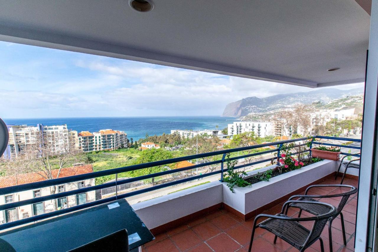 Sea And Sunset View Apartment In Funchal Luaran gambar