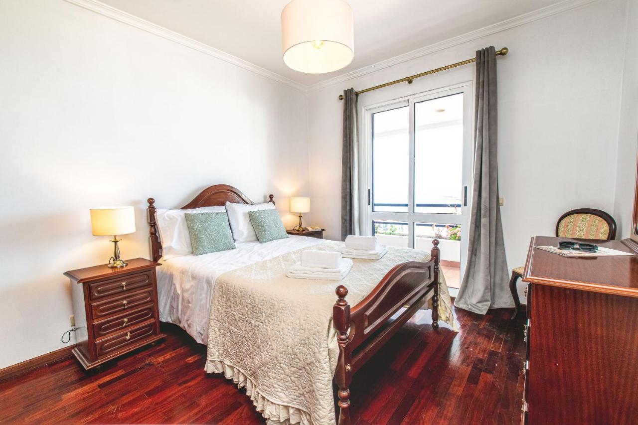 Sea And Sunset View Apartment In Funchal Luaran gambar
